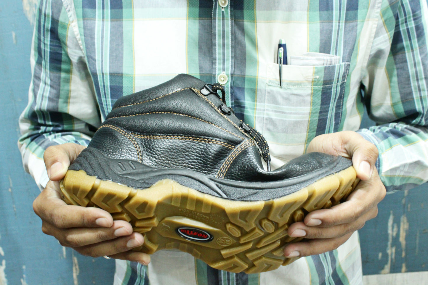 Workout High Angle Safety Shoe with Steel Toe